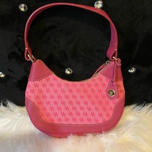 Pristine condition!!! Real Vintage Dooney & Bourke